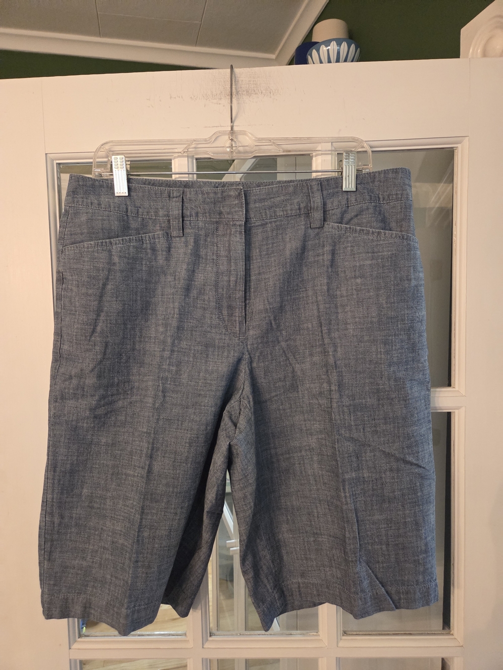 Lands' End Women's Chambray Bermuda Shorts - Light Blue - Size 12 - Picture 3 of 10